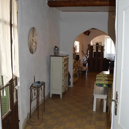 Old City Apartman *